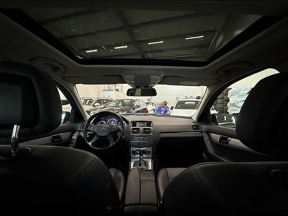 Mercedes-Benz C220 21 of 21
