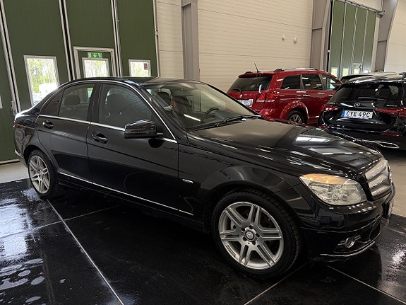 Mercedes-Benz C220 7 of 21