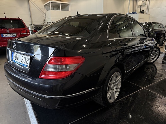 Mercedes-Benz C220 6 of 21
