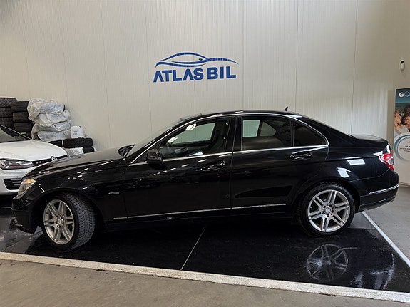 Mercedes-Benz C220 2 of 21