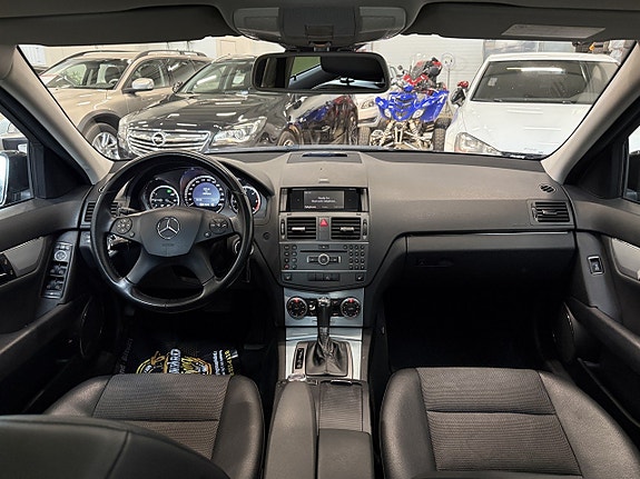 Mercedes-Benz C220 19 of 21