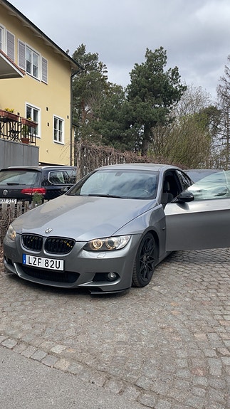 BMW 335d 2 of 4