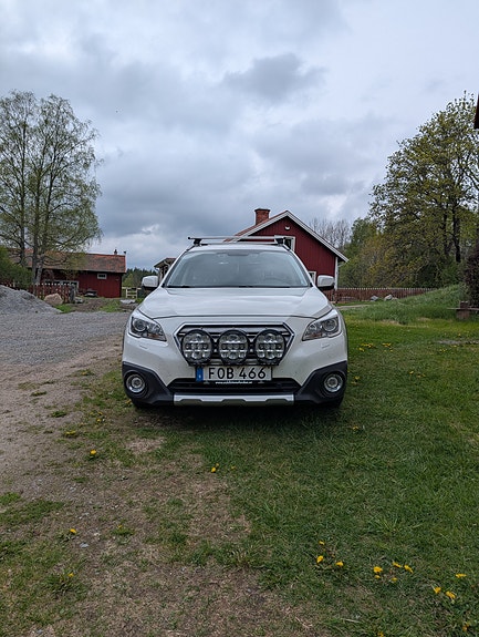 Subaru Outback 3 of 5