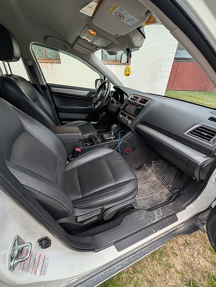 Subaru Outback 8 of 13
