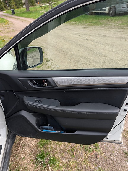 Subaru Outback 13 of 13