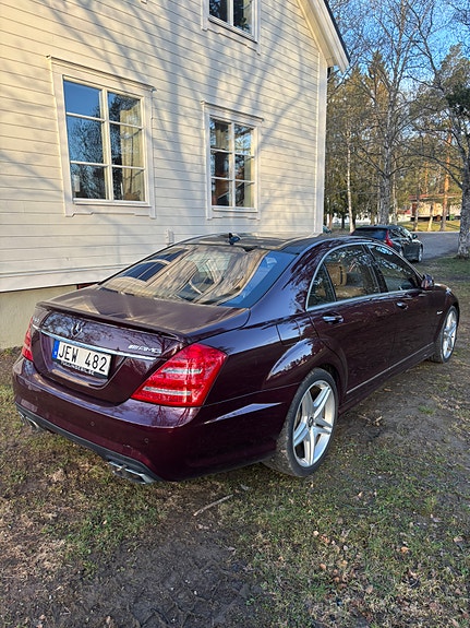 Mercedes-Benz S63 5 of 5