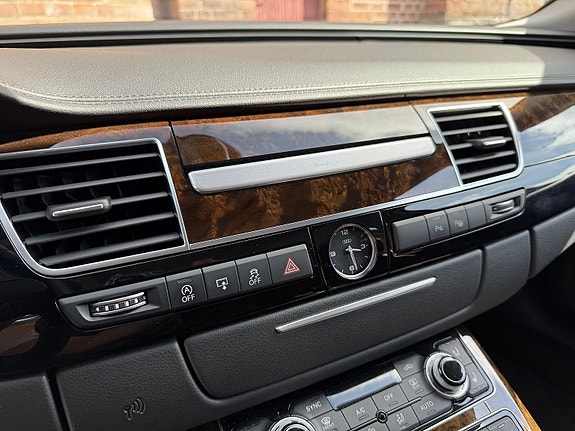 Audi A8 10 of 14