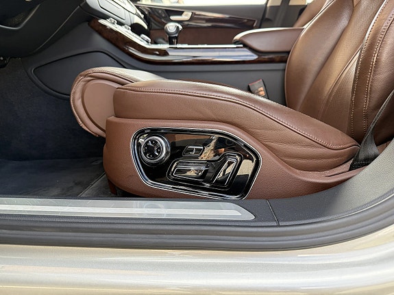 Audi A8 7 of 14