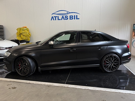 Audi RS3 2 of 5