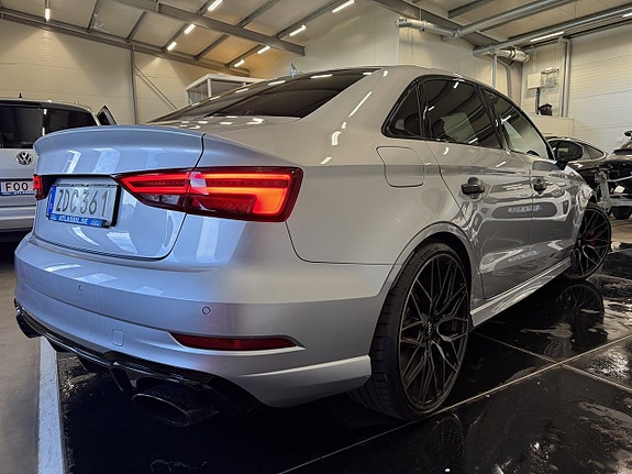 Audi RS3 6 of 27
