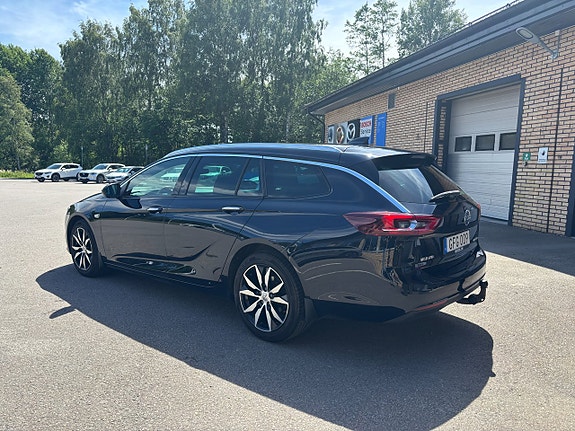 Opel Insignia 4 of 5