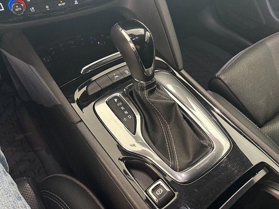 Opel Insignia 18 of 30