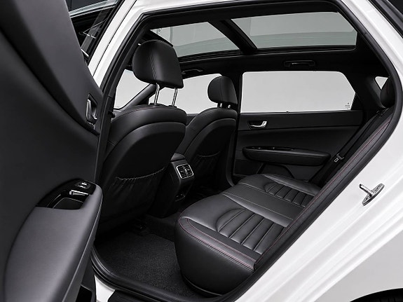 Kia Optima 14 of 15