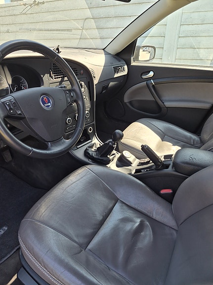 Saab 9-5 4 of 5