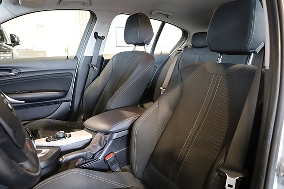 BMW 118i 13 of 25