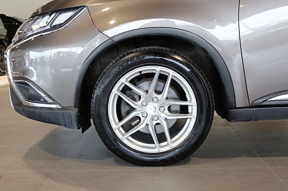 Mitsubishi Outlander 8 of 28