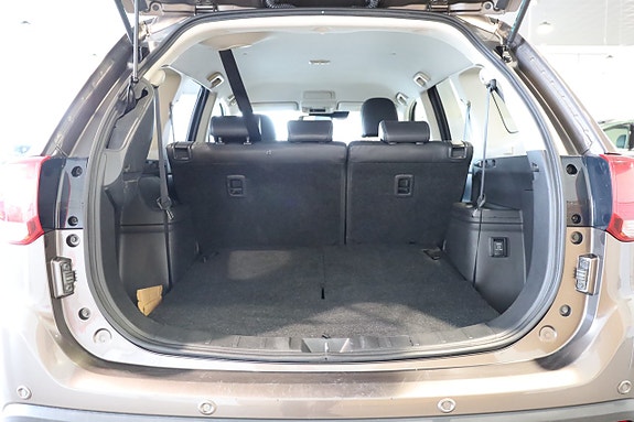 Mitsubishi Outlander 28 of 28