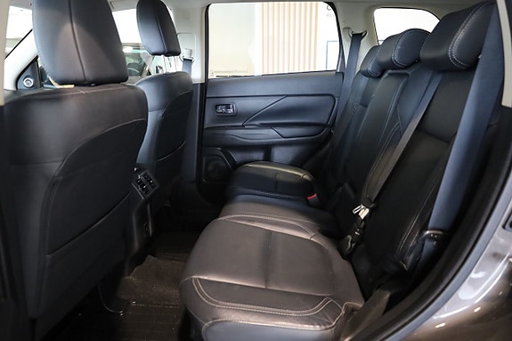 Mitsubishi Outlander 13 of 28