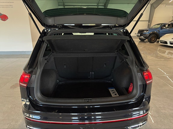 Volkswagen Tiguan 24 of 27