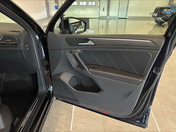 Volkswagen Tiguan 14 of 27