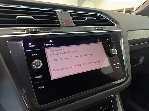 Volkswagen Tiguan 11 of 27
