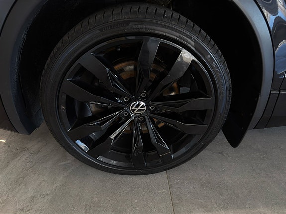 Volkswagen Tiguan 27 of 27