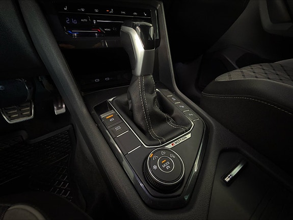 Volkswagen Tiguan 10 of 27