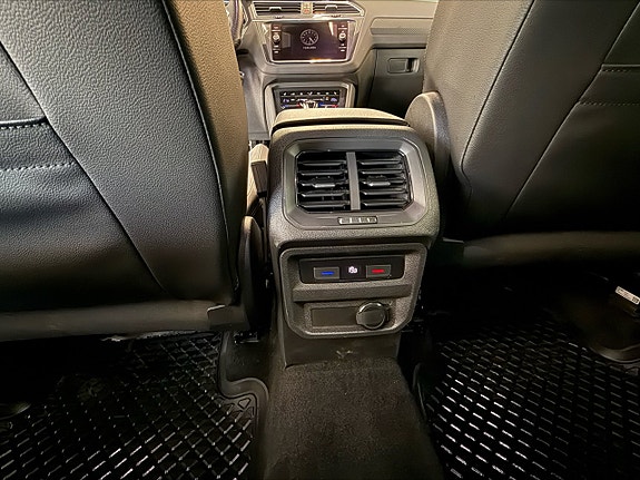 Volkswagen Tiguan 18 of 27