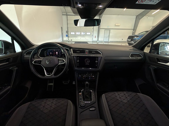 Volkswagen Tiguan 16 of 27