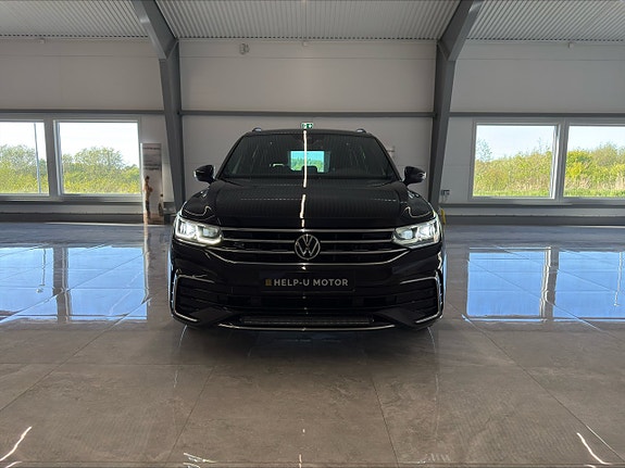 Volkswagen Tiguan 2 of 5