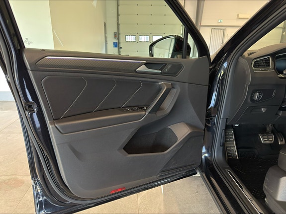 Volkswagen Tiguan 4 of 5