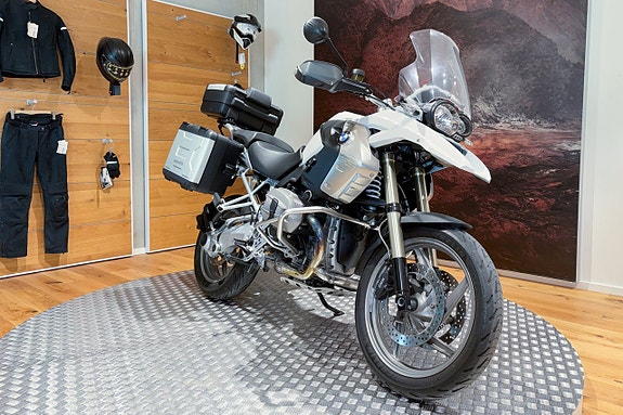 BMW R 1200 GS |Motorbågar|Toppbox|Sidoväskor|Nyservad|Nya däck| 3 of 5