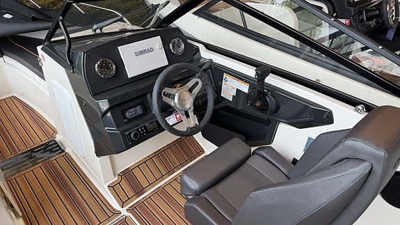 Uttern T59 | Mercury F150 4 of 8