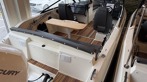 Uttern T59 | Mercury F150 3 of 8