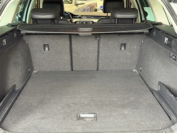 Volkswagen Passat 5 of 5