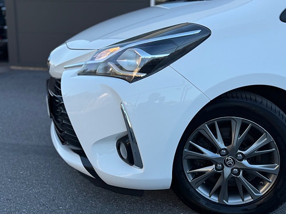 Toyota Yaris 28 of 30