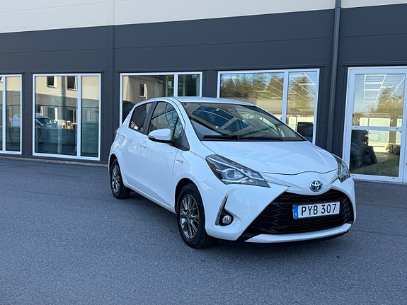 Toyota Yaris 16 of 30