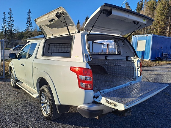 Mitsubishi L200 Club Cab 10 of 22