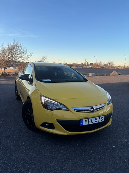Opel Astra 2 of 5