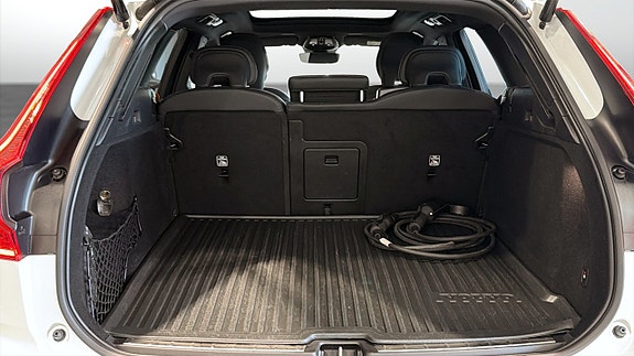 Volvo XC60 10 of 15