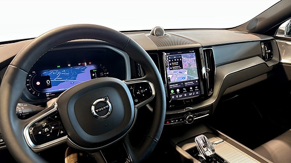 Volvo XC60 15 of 15