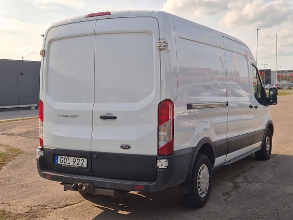 Ford Transit 4 of 5