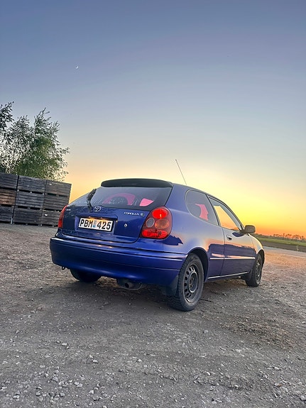 Toyota Corolla 5 of 7