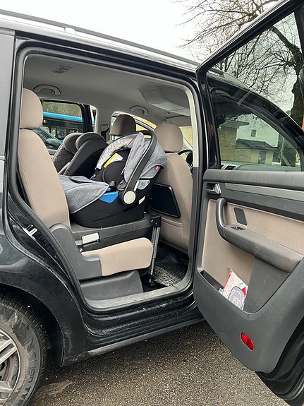 Volkswagen Touran 6 of 10