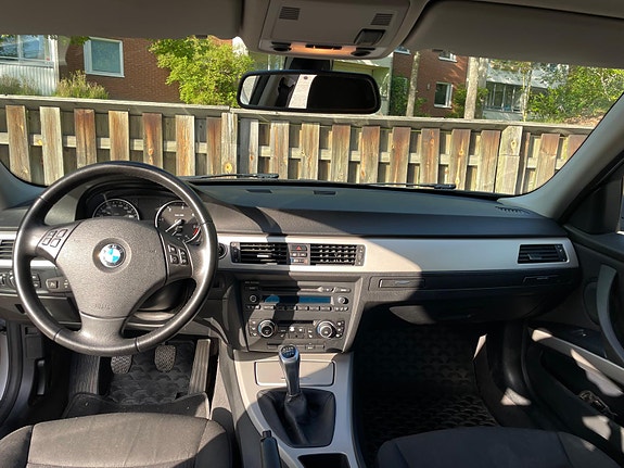 BMW 318d 9 of 9