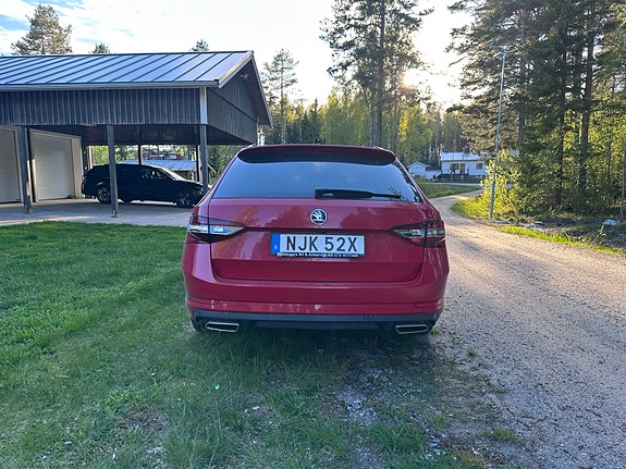 Skoda Superb 3 of 5