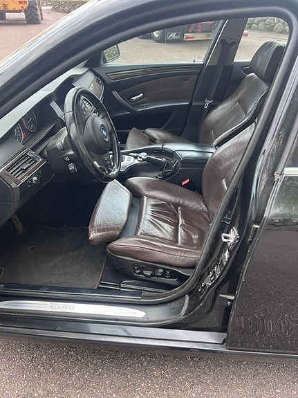 BMW 530d 5 of 5