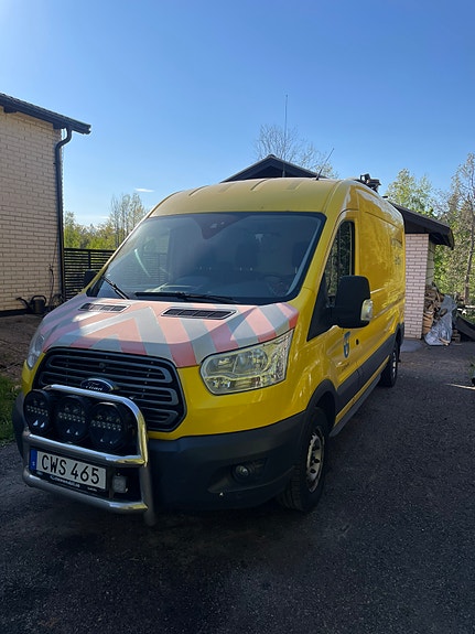 Ford Transit 2 of 5