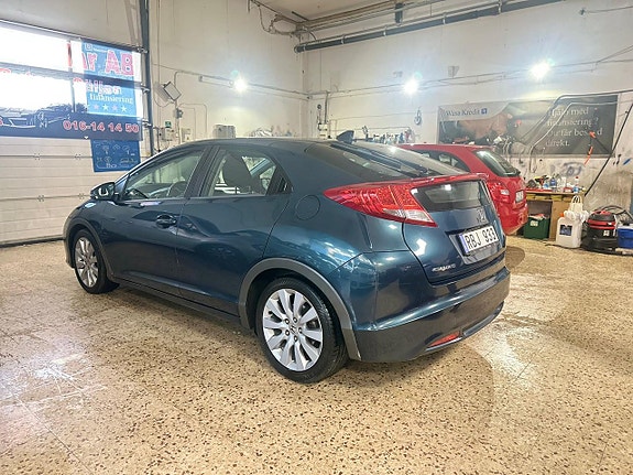 Honda Civic 4 of 5