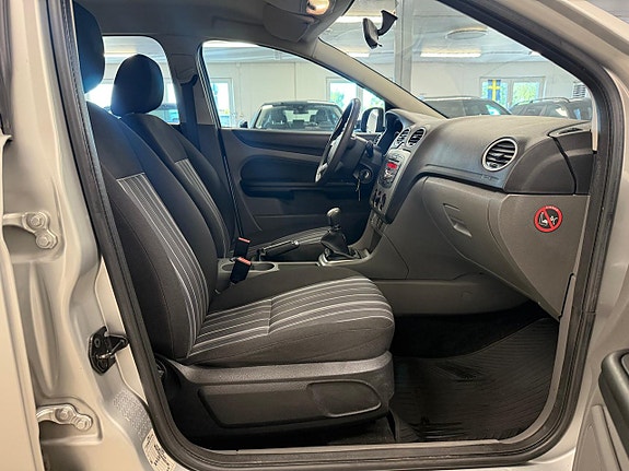 Ford Focus 16 of 25